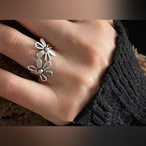 Chic Adjustable Floral Ring